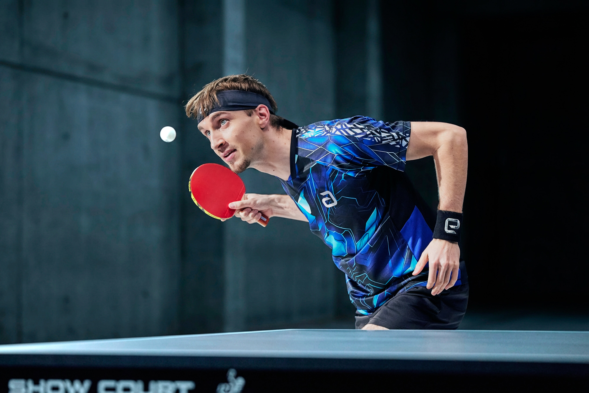 andro-Shirt-Nayton-team-ice-blue-01-Action-300-021-258-72dpi